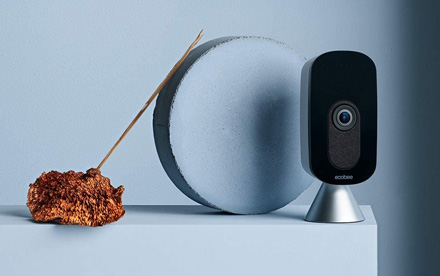 SmartCamera con control de voz, Alexa integrada, cámara de seguridad interior