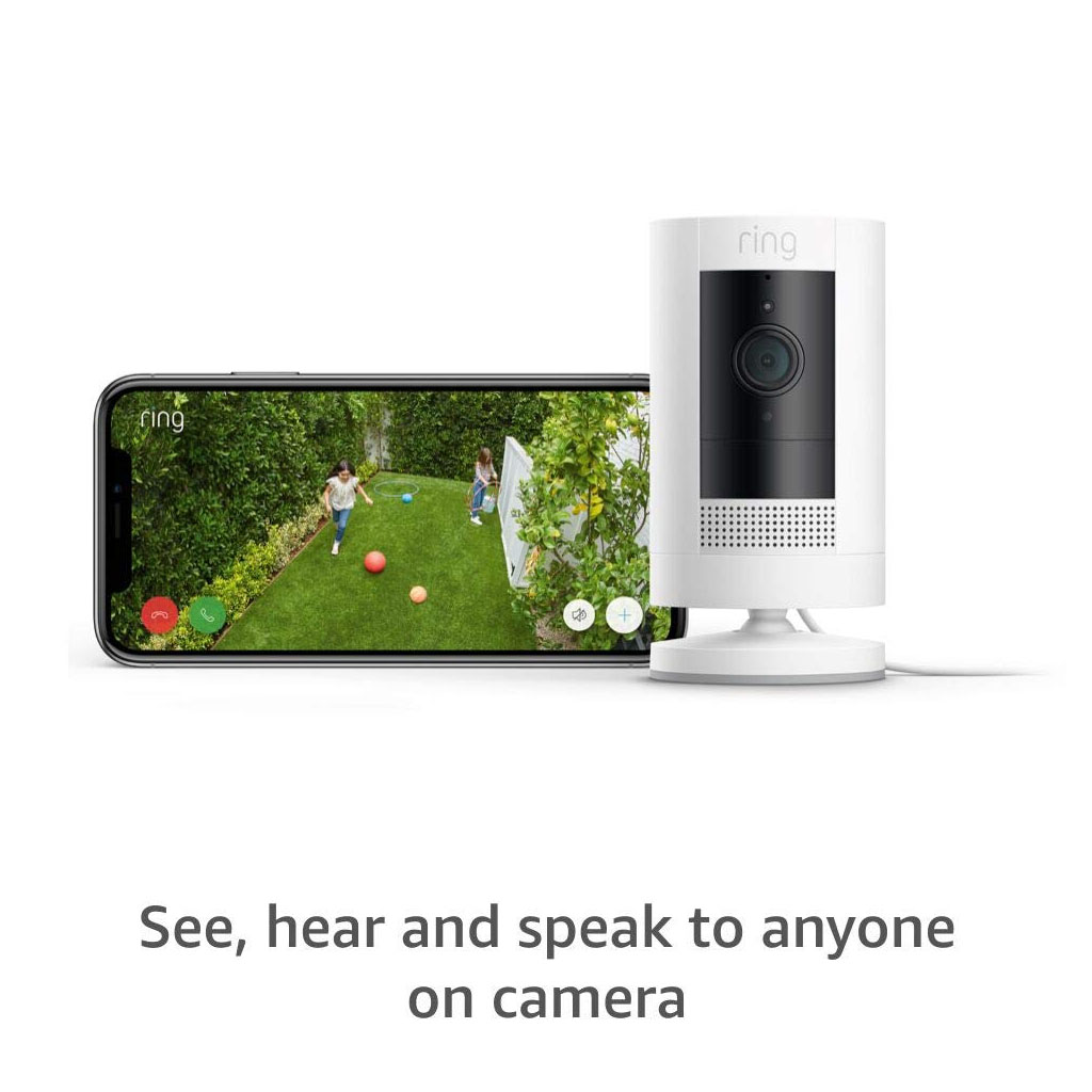 Ring Stick Up Cam Plug-In HD, cámara de seguridad con comunicación bidireccional , Funciona con Alexa